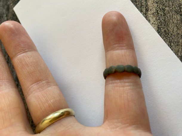 Prsten bronz - Jak je starý?