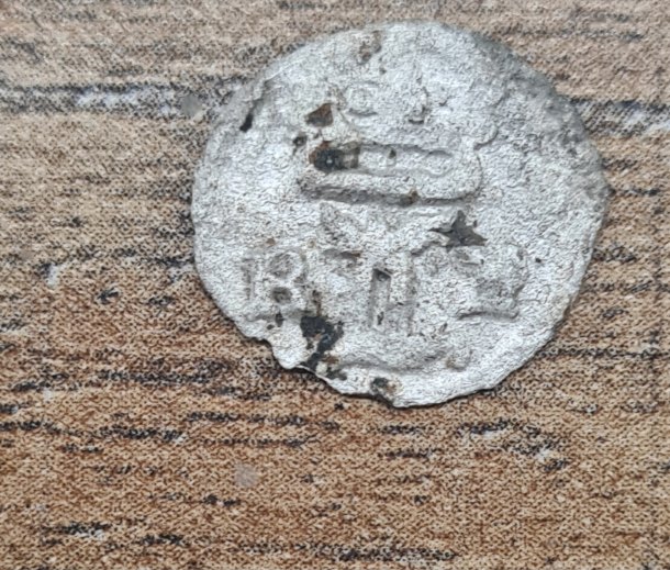 Malička stříbrná mincicka