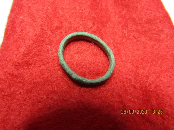 Bronzový prsten-kroužek z postroje