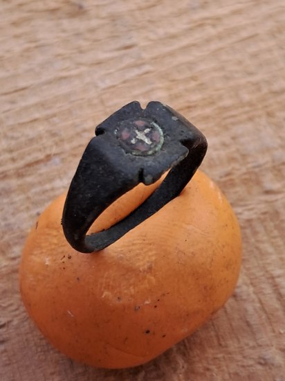 Dvakrát nalezený prsten
