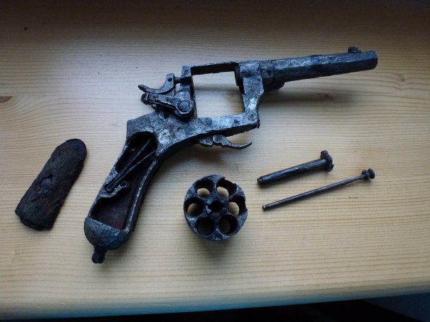 Italský armádní revolver vz. 1889