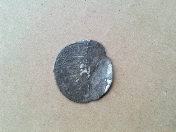 Stříbrná  mince prosím o určení nejde dočistit