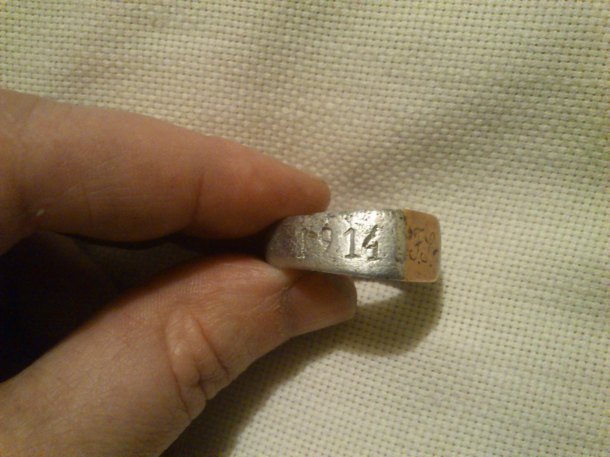 Prsten s monogramem