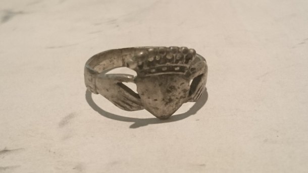 Strieborný prsteň Claddagh