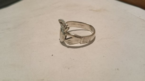 Strieborný prsteň Claddagh