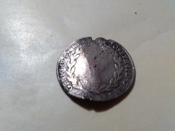 Mince 1783 ohnutá od orby ale díky že je celá