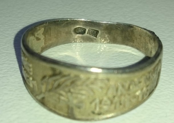 RU stříbrný prsten