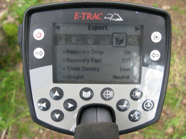 Elektronika Detektoru kovu Minelab E-Trac