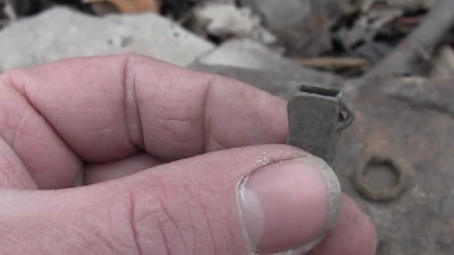 Nejmenší sekerka nalezená detektorem kovů