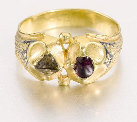 Milionový prsten z 15. století