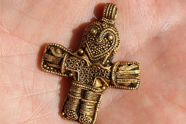 Mimořádný nález Vikingského kříže