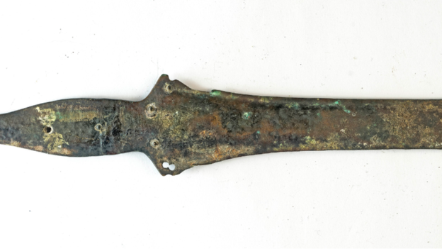 Nález bronzového meče