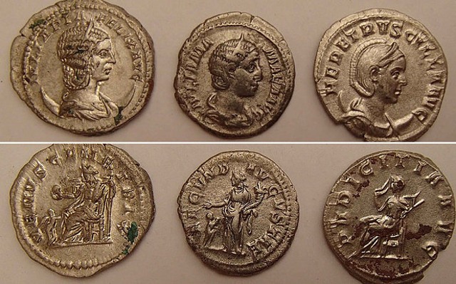 Na poklad s buldozerem; aneb depot 3 339 římských mincí ze 3. století odhalen při zemních pracích