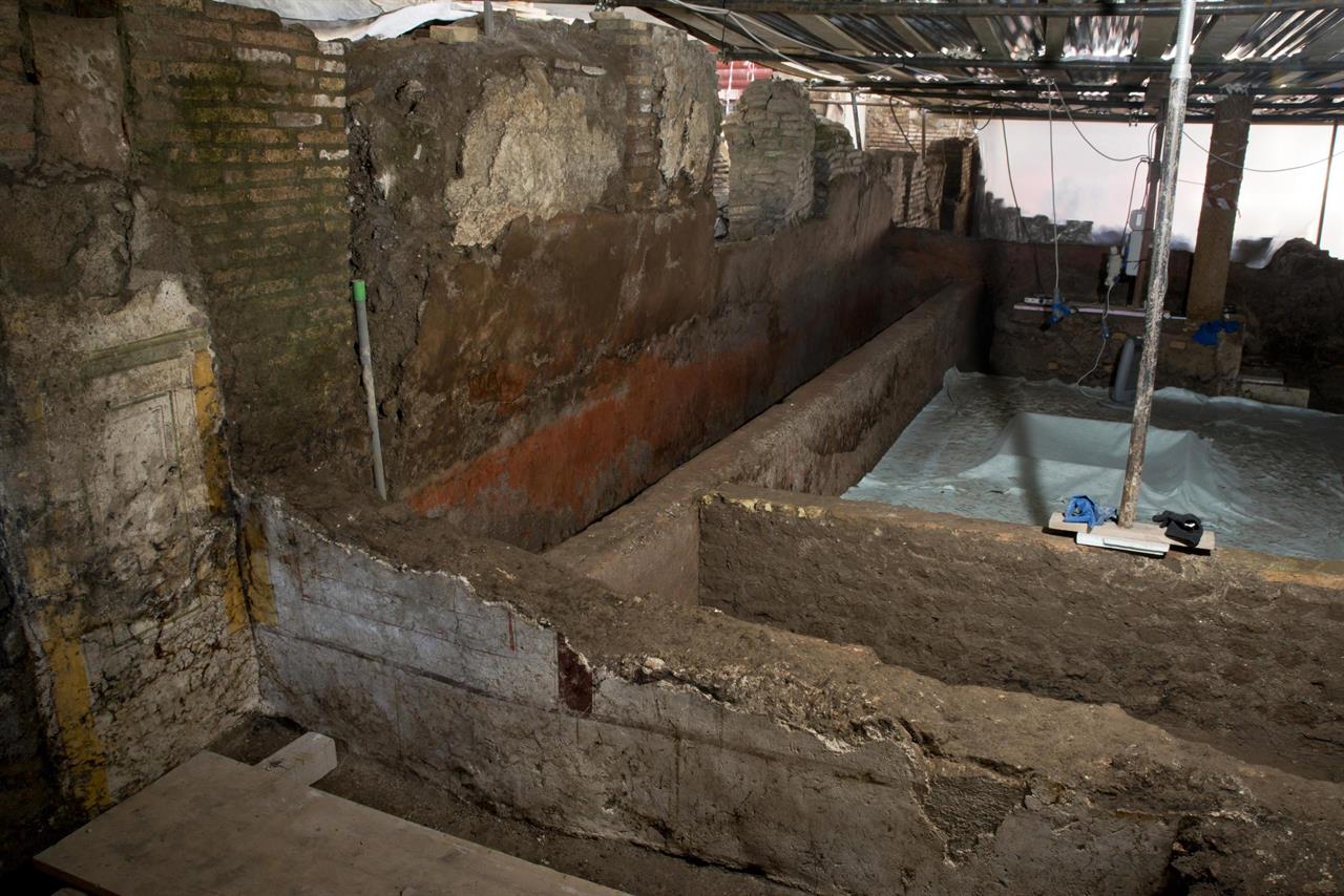 Při stavbě metra byla objevena vila centuriona z období vlády císaře Hadriána