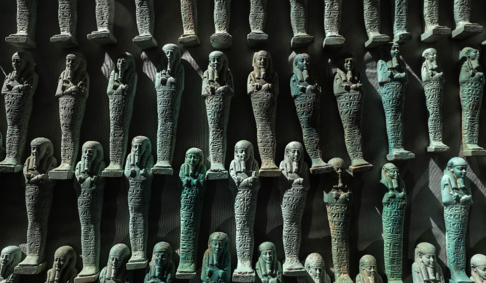 Archäologen finden Gräber von Hohepriestern und königlichen Beamten in Ägypten