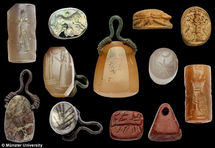 18.10.2013 600 mysterious amulets