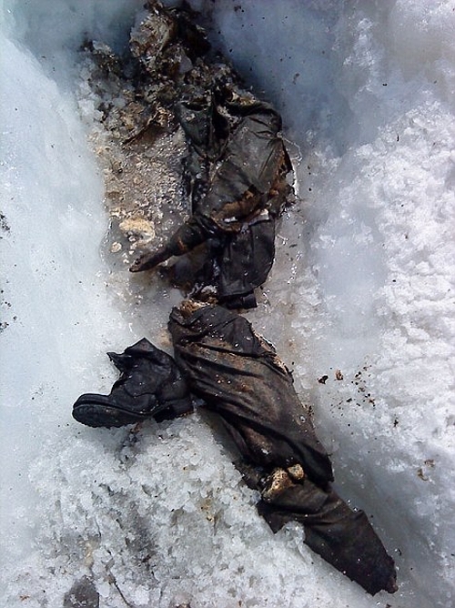 4.3.2010 Melting glaciers revealed the bodies of dead soldiers