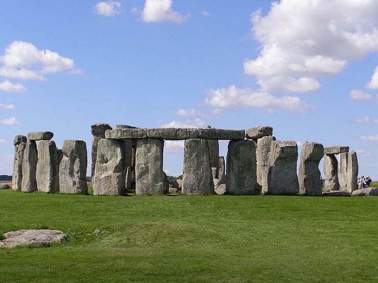 10. 6. 2008 Stonehenge sloužilo jako královské pohřebiště