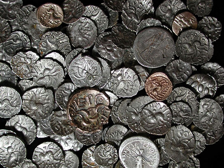 28.4.2000 Hallaton Treasure - 5000 coins and a beautiful military helmet