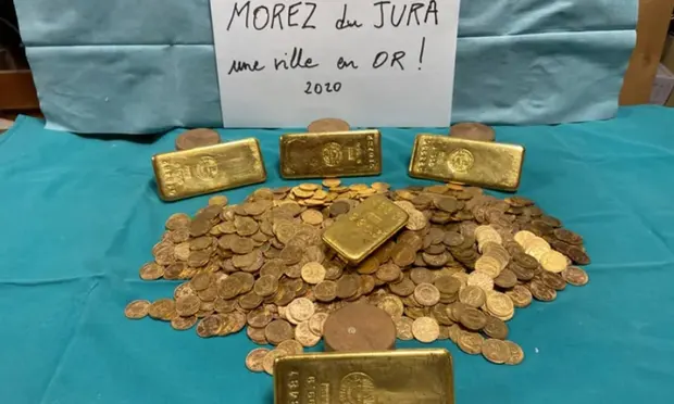 26. 5. 2021 V domě ukrývali zlato a mince v hodnotě 17 milionů korun