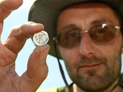 30.4.2012 Archeologové vytáhli z bahna stovky nálezů