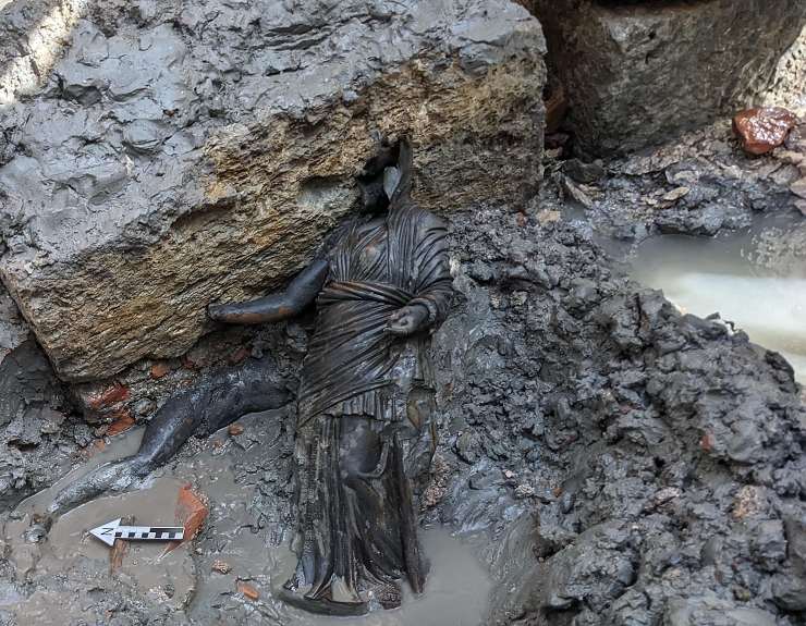 2,000-year-old bronze statues in excellent condition were discovered in the sacred baths
