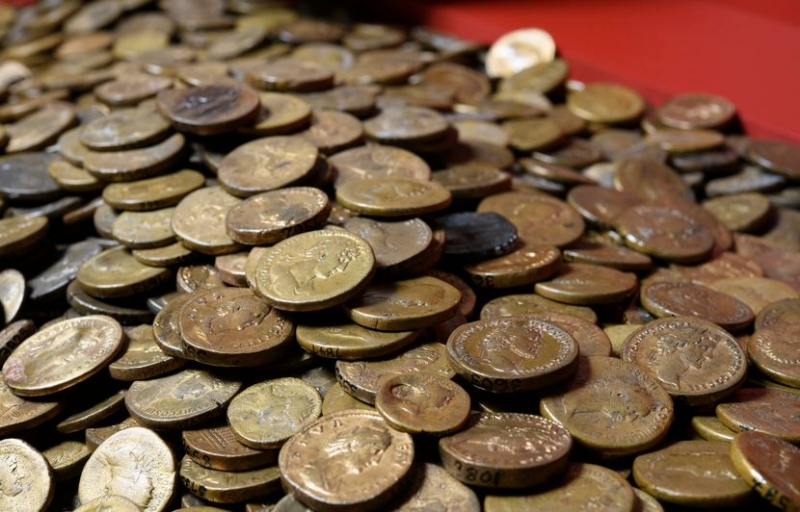 The largest French hoard of Roman coins
