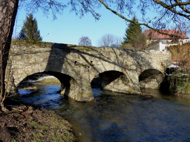 Kamenný most v Opočně.