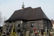 Dřevěný kostel ve Slavoňově