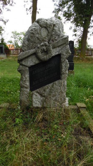 Vojenský hřbitov Černovír
