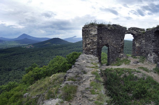 Zřícenina hradu Košťálov - soutěž