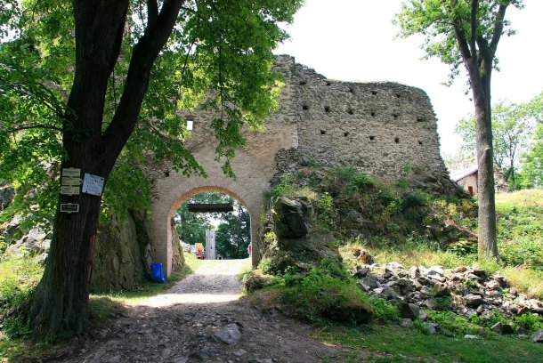 Hrad Kostomlaty pod Milešovkou (Sukoslav)